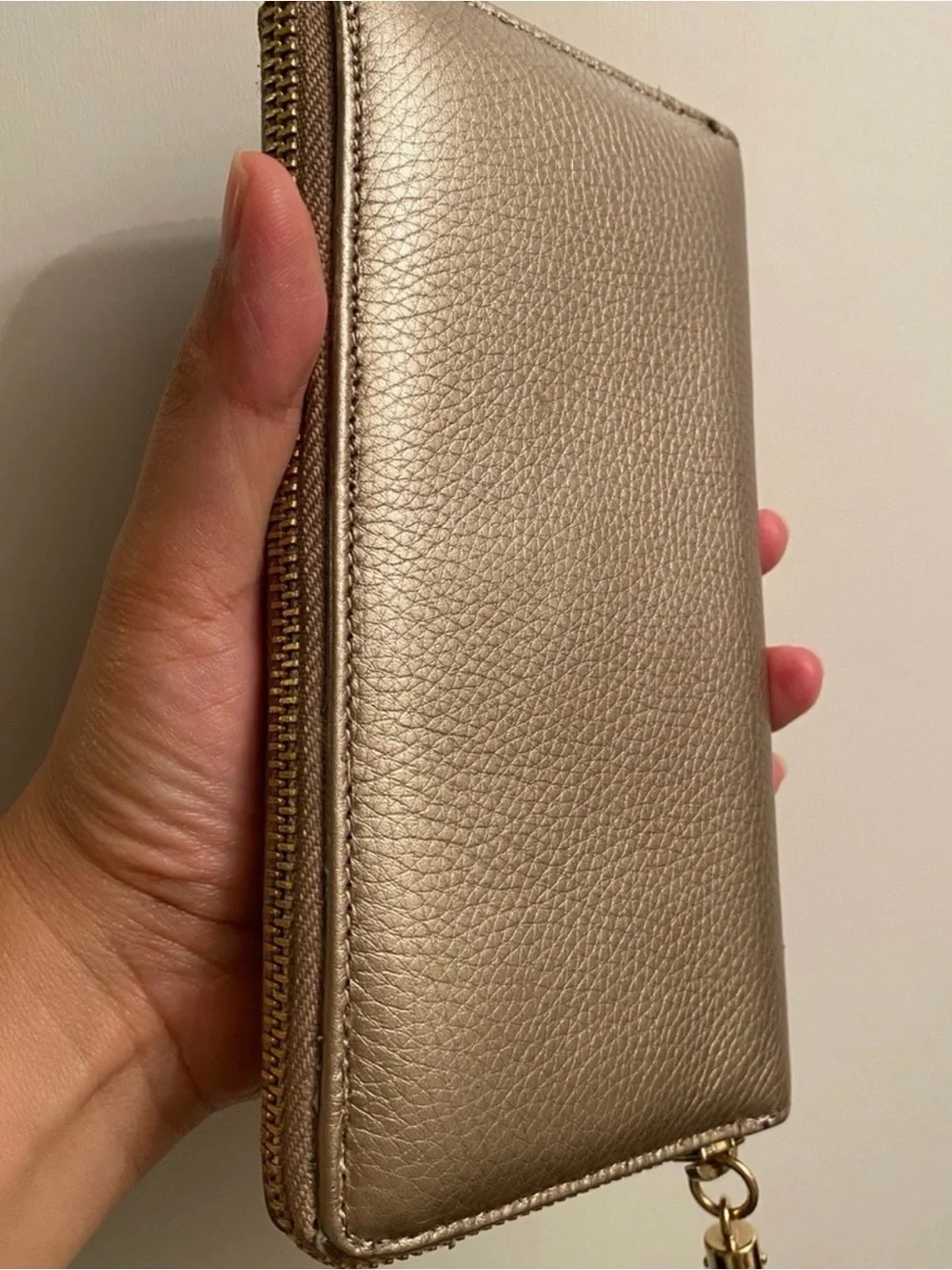 Gucci Metallic Pebbled Leather Wallet in Bronze